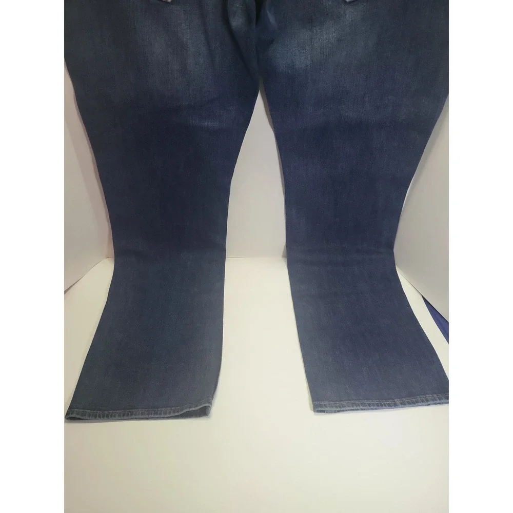 True Religion Ricky Jeans Mens 38x32 Distress Blue Straight Leg Flap Pocket‎